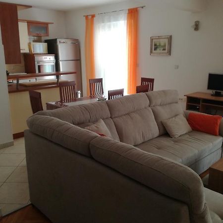 Apartman Maja & Marin Apartment Biograd Na Moru Luaran gambar